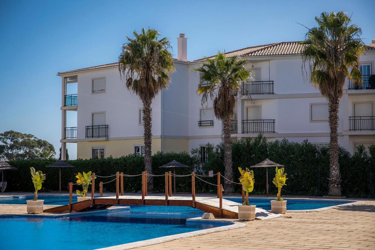 B33 - Praia Do Vau Apartment ポルティマン エクステリア 写真