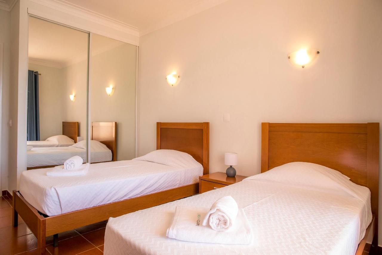 B33 - Praia Do Vau Apartment ポルティマン エクステリア 写真